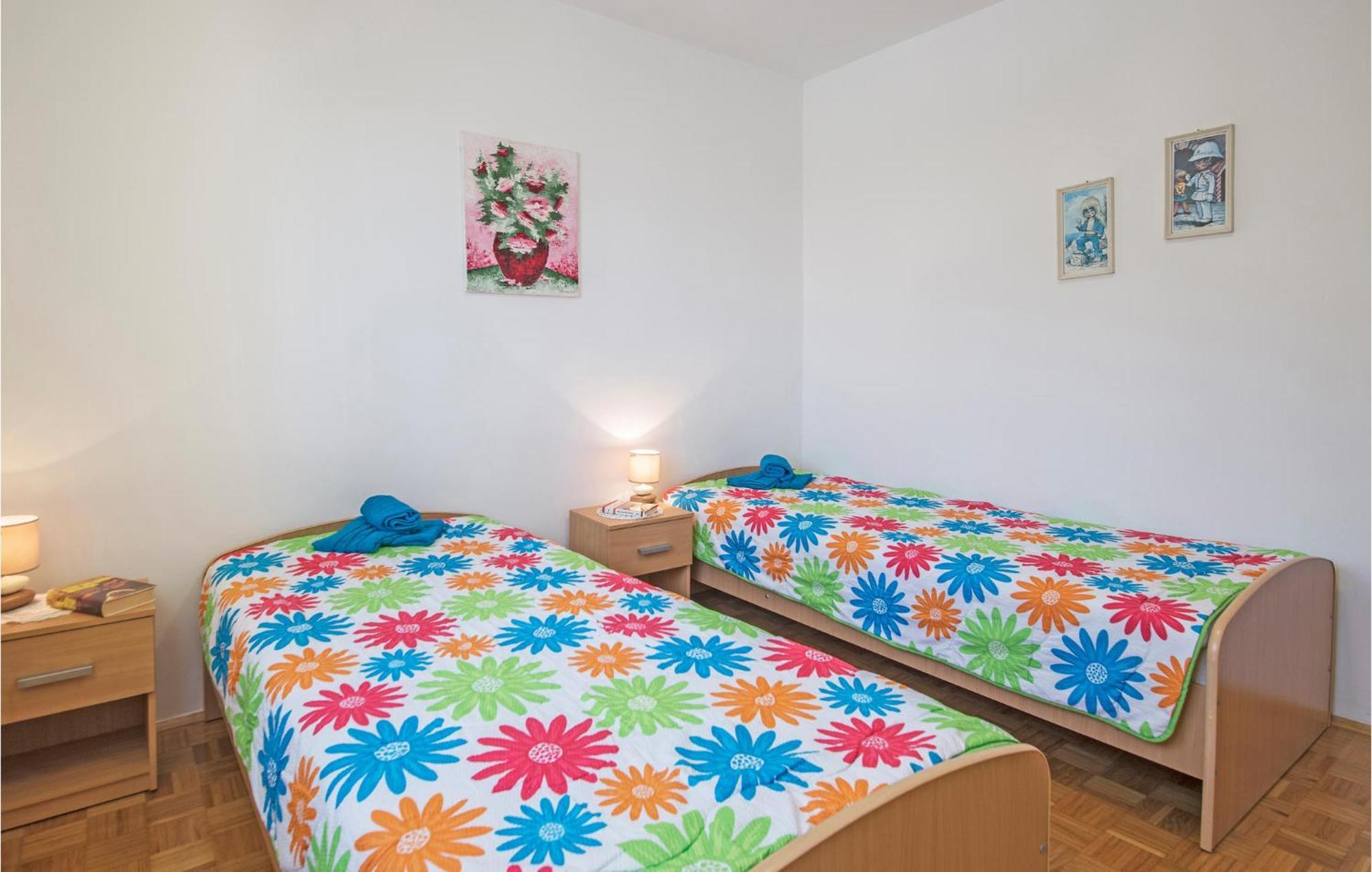 Gorgeous Apartment In Pula With House Sea View Екстер'єр фото