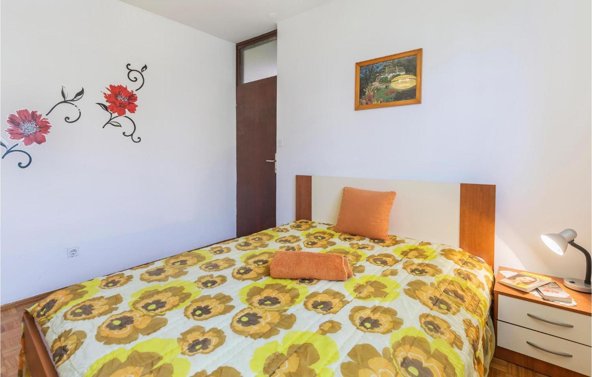 Gorgeous Apartment In Pula With House Sea View Екстер'єр фото