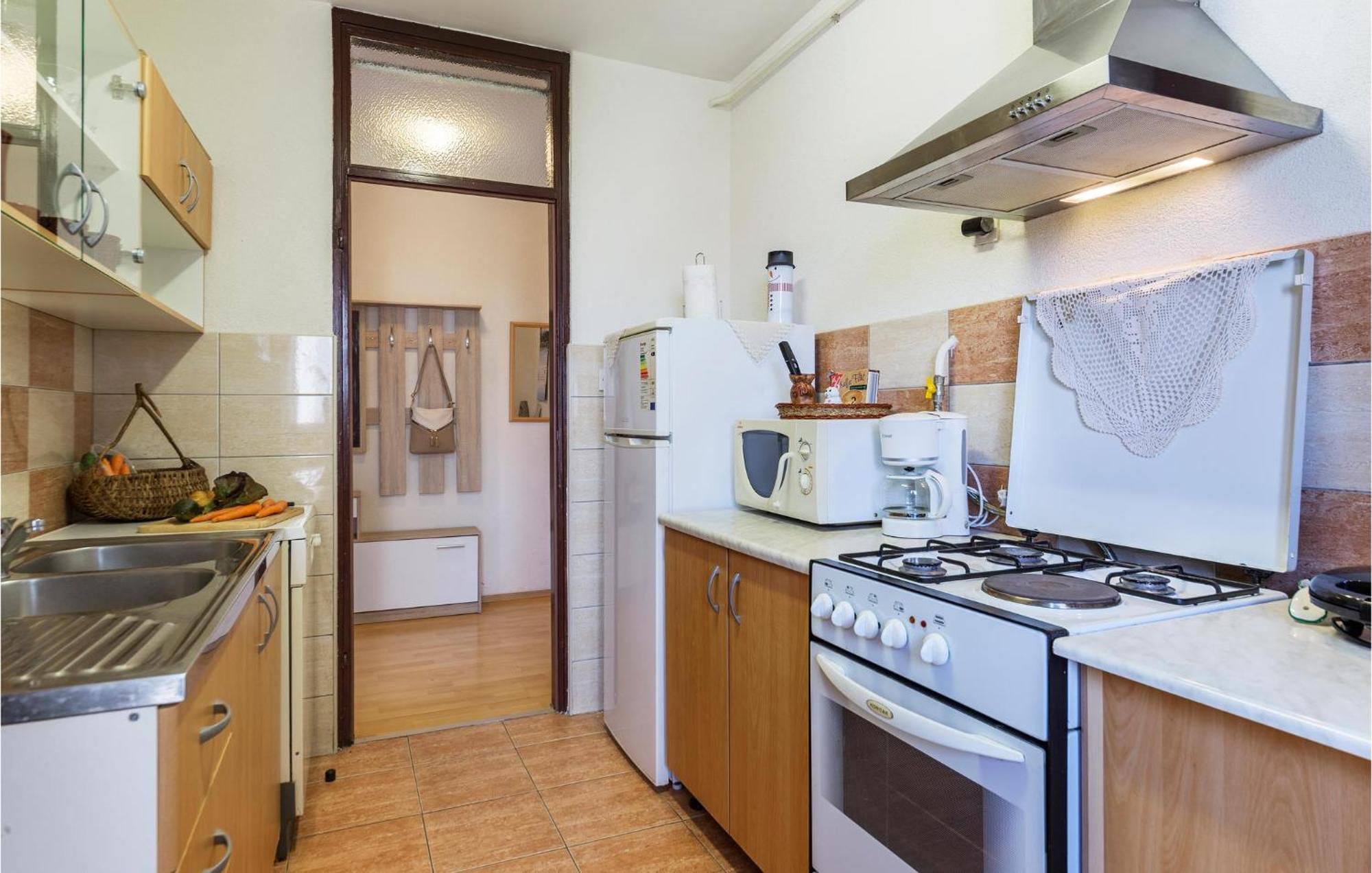 Gorgeous Apartment In Pula With House Sea View Екстер'єр фото