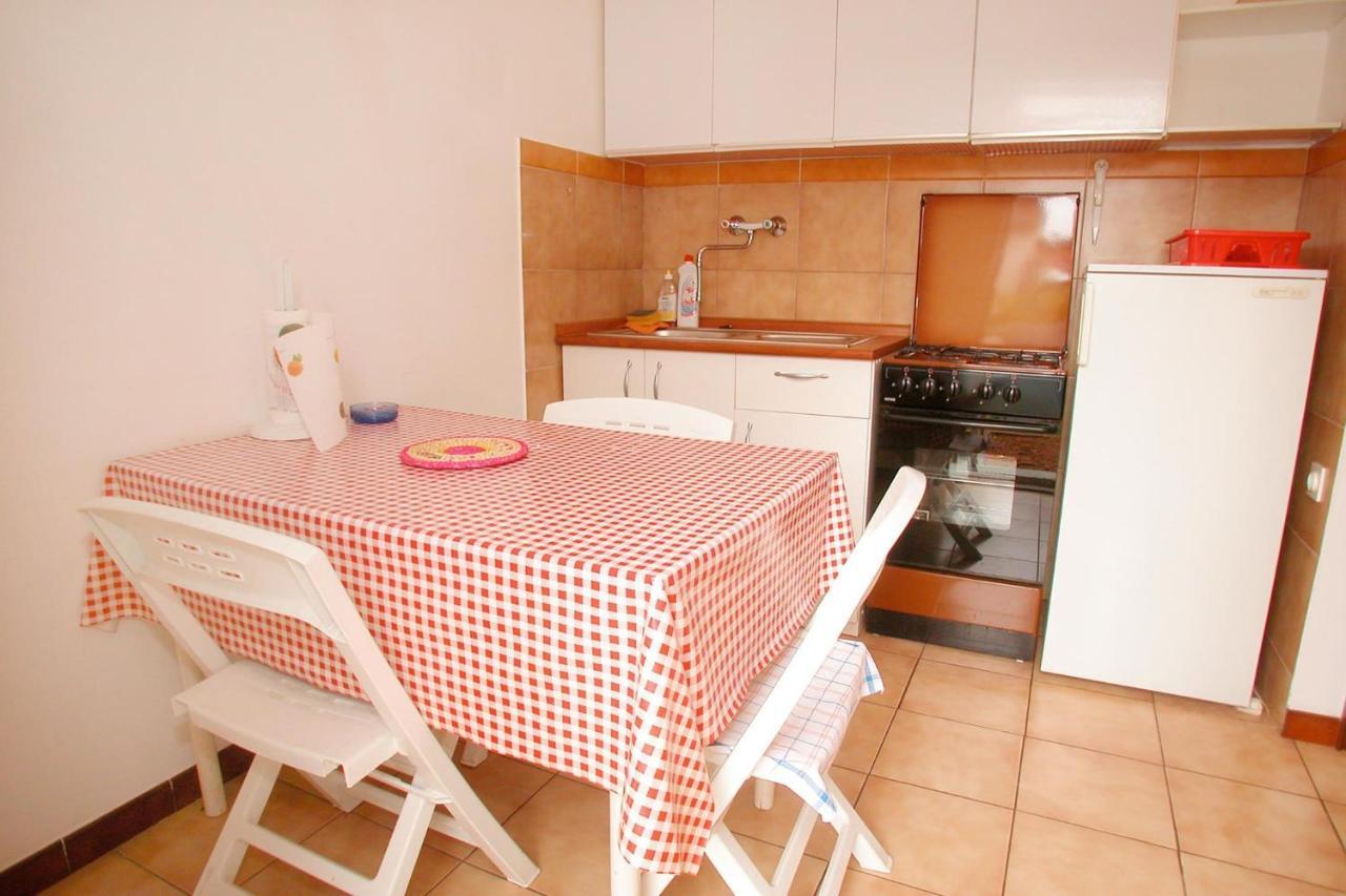 Gorgeous Apartment In Pula With House Sea View Екстер'єр фото